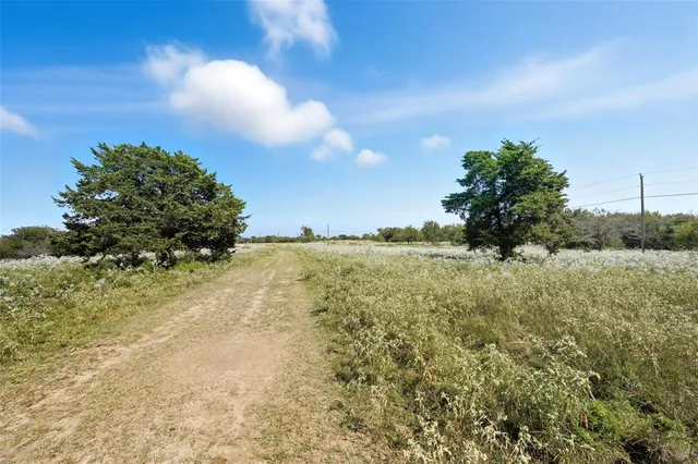 $10,000,000 | 3855 County Road 3410, Lone Oak, TX 75453