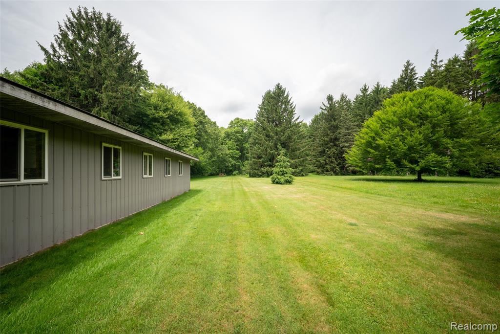 9404 North River Road Algonac, MI 48001 - Photo 31 of 37