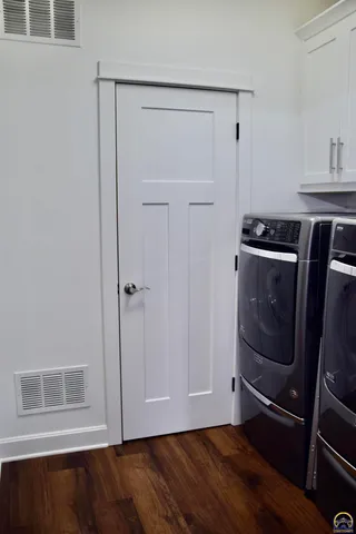 $517,000 | 2250 Lake Pointe Drive, Unit #304, Lawrence, KS 66049