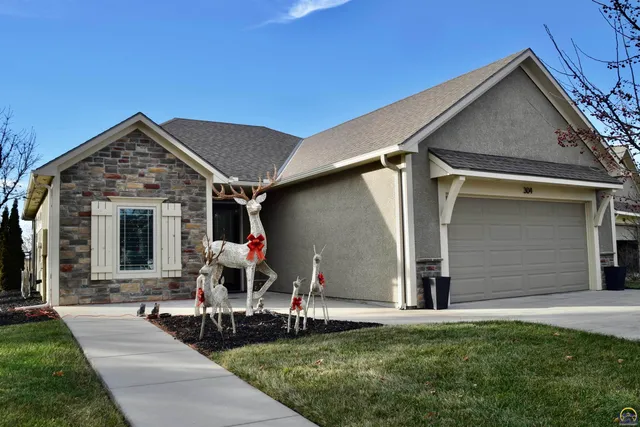 $517,000 | 2250 Lake Pointe Drive, Unit #304, Lawrence, KS 66049