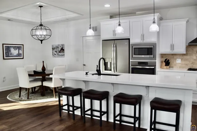 $517,000 | 2250 Lake Pointe Drive, Unit #304, Lawrence, KS 66049