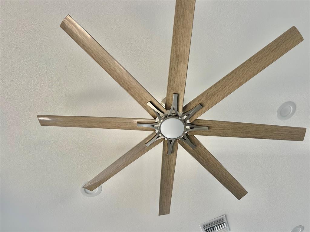 136 Lincoln Road Northwest Lake Placid, FL 33852 - Photo 17 of 31 a view of a hallway