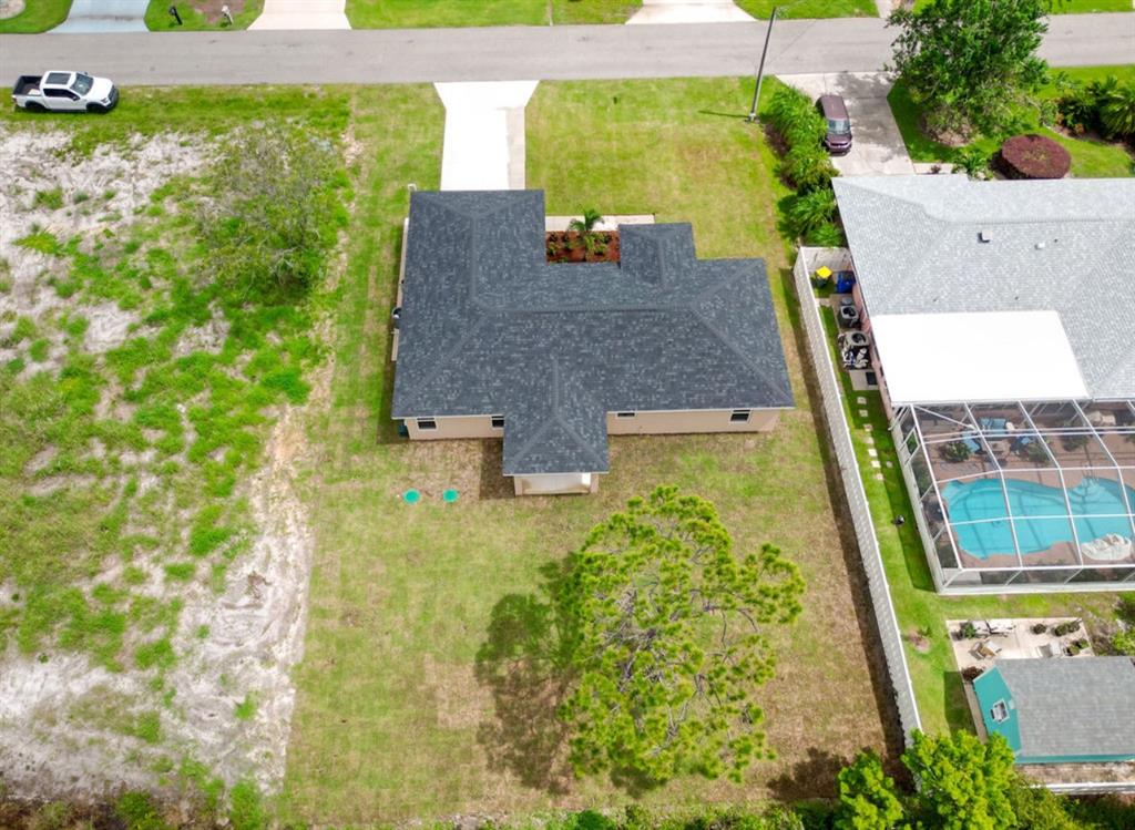 136 Lincoln Road Northwest Lake Placid, FL 33852 - Photo 31 of 31 view of a house with a yard