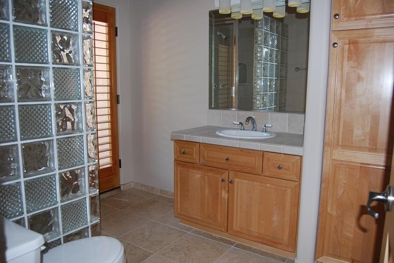 4055 North Recker Road, Unit 98 Mesa, AZ 85215 - Photo 18 of 28 Secondary bath #2