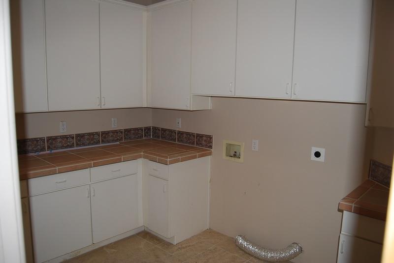 4055 North Recker Road, Unit 98 Mesa, AZ 85215 - Photo 19 of 28 Laundry Room