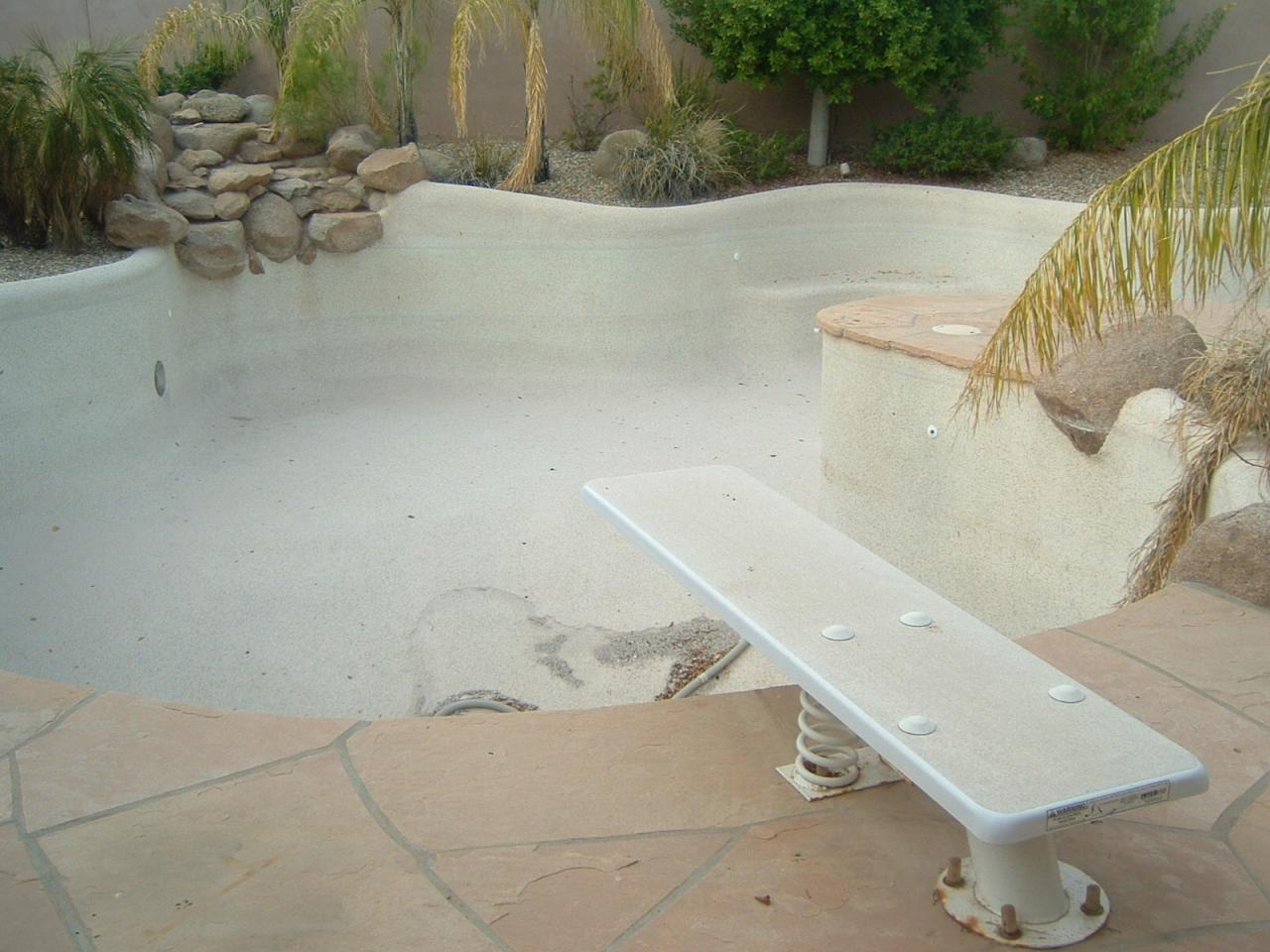4055 North Recker Road, Unit 98 Mesa, AZ 85215 - Photo 25 of 28 Diving pool