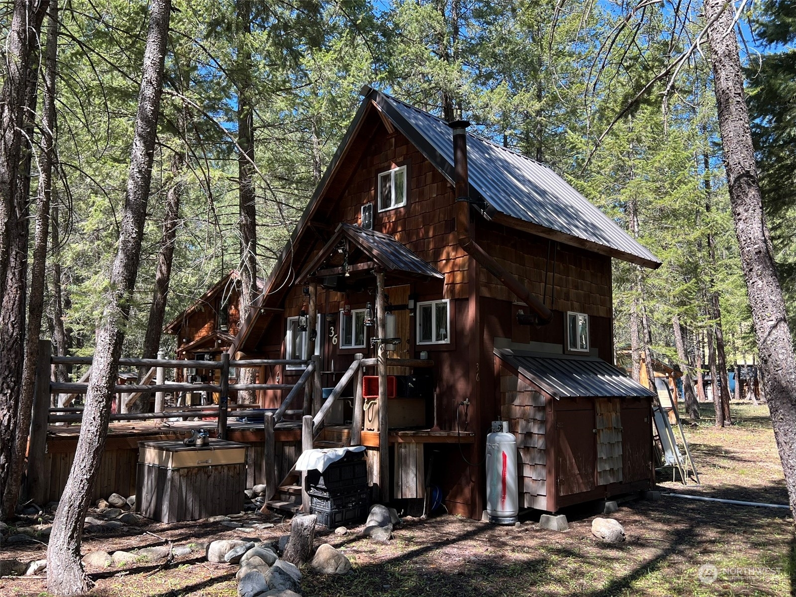 33 Emerson Road Mazama, WA 98833 - Photo 3 of 29 Gallery Image 3