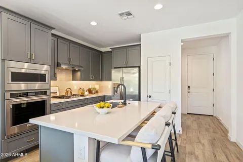 $672,500 | 6443 North 17th Place, Phoenix, AZ 85016