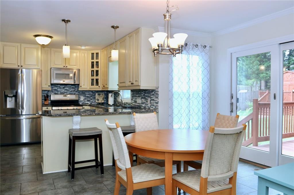 1605 Whites Mill Road High Point, NC 27265 - Photo 11 of 36 Gallery Image 11