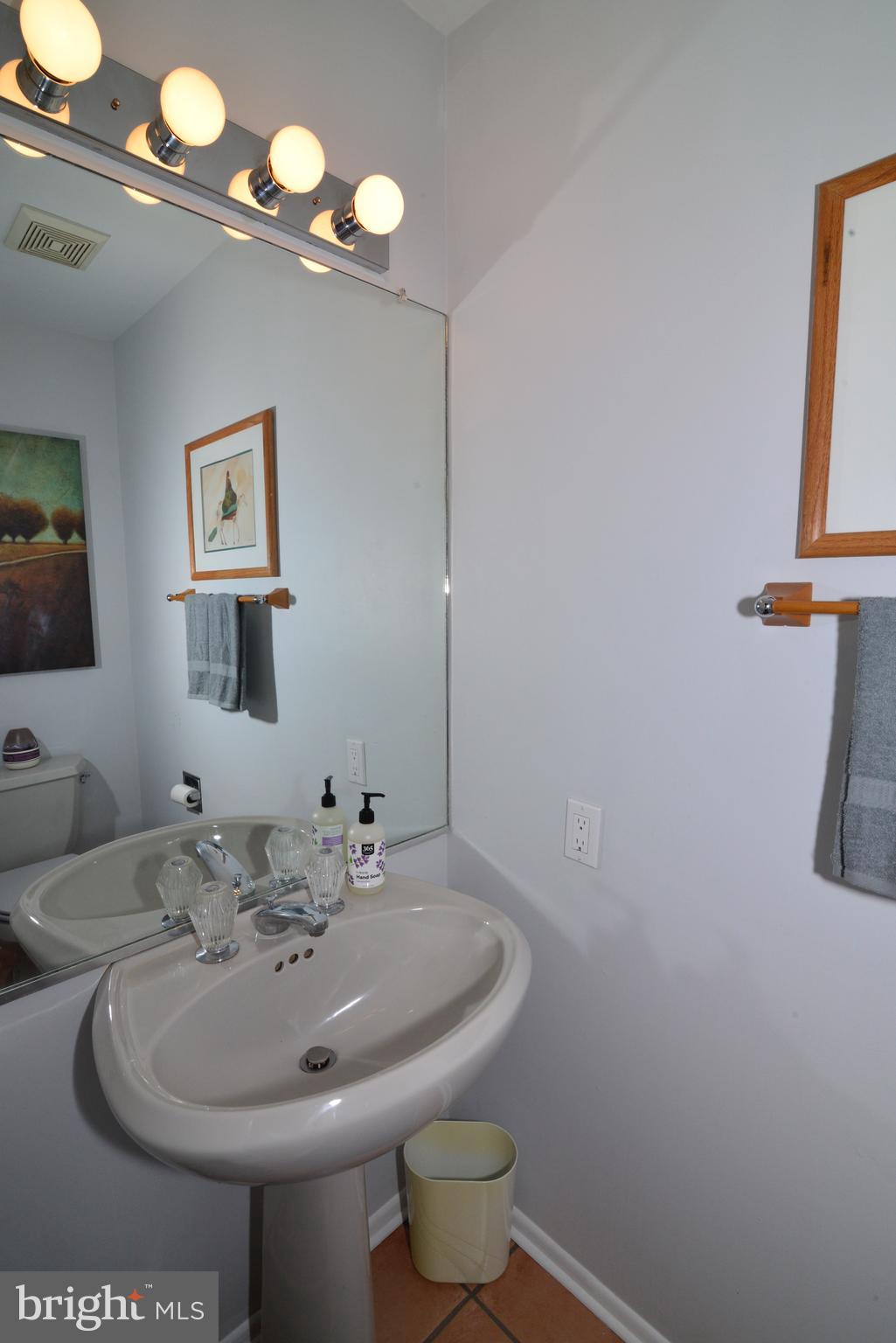2001 Lakeport Way Reston, VA 20191 - Photo 14 of 39 Gallery Image 14