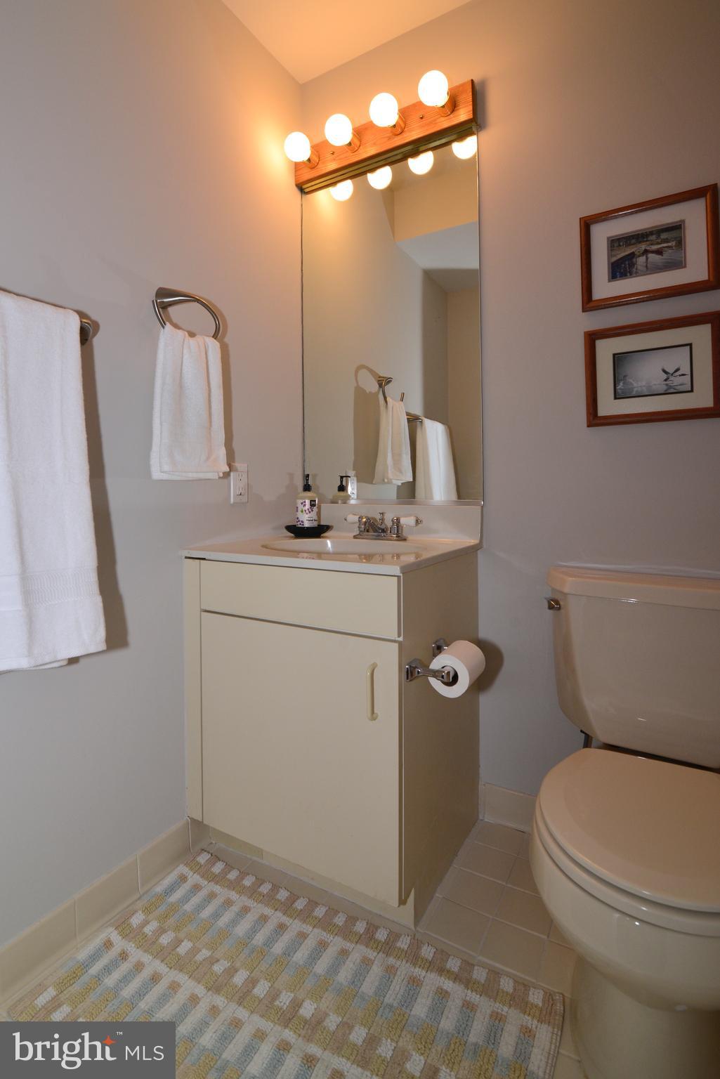 2001 Lakeport Way Reston, VA 20191 - Photo 28 of 39 Gallery Image 28