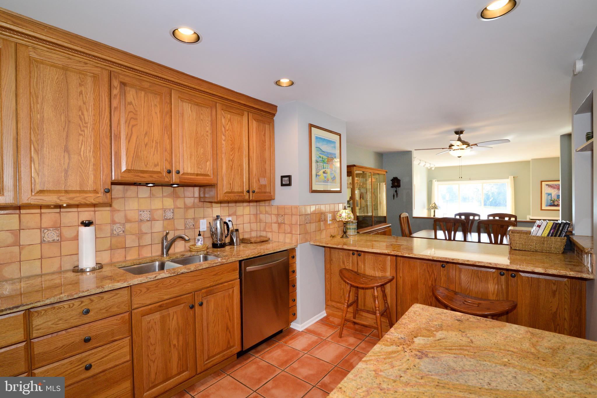 2001 Lakeport Way Reston, VA 20191 - Photo 7 of 39 Gallery Image 7