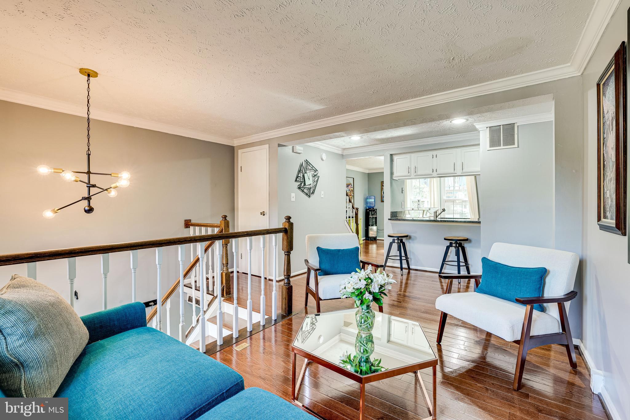 11922 Fieldthorn Court Reston, VA 20194 - Photo 8 of 40 Main level as seen from living room