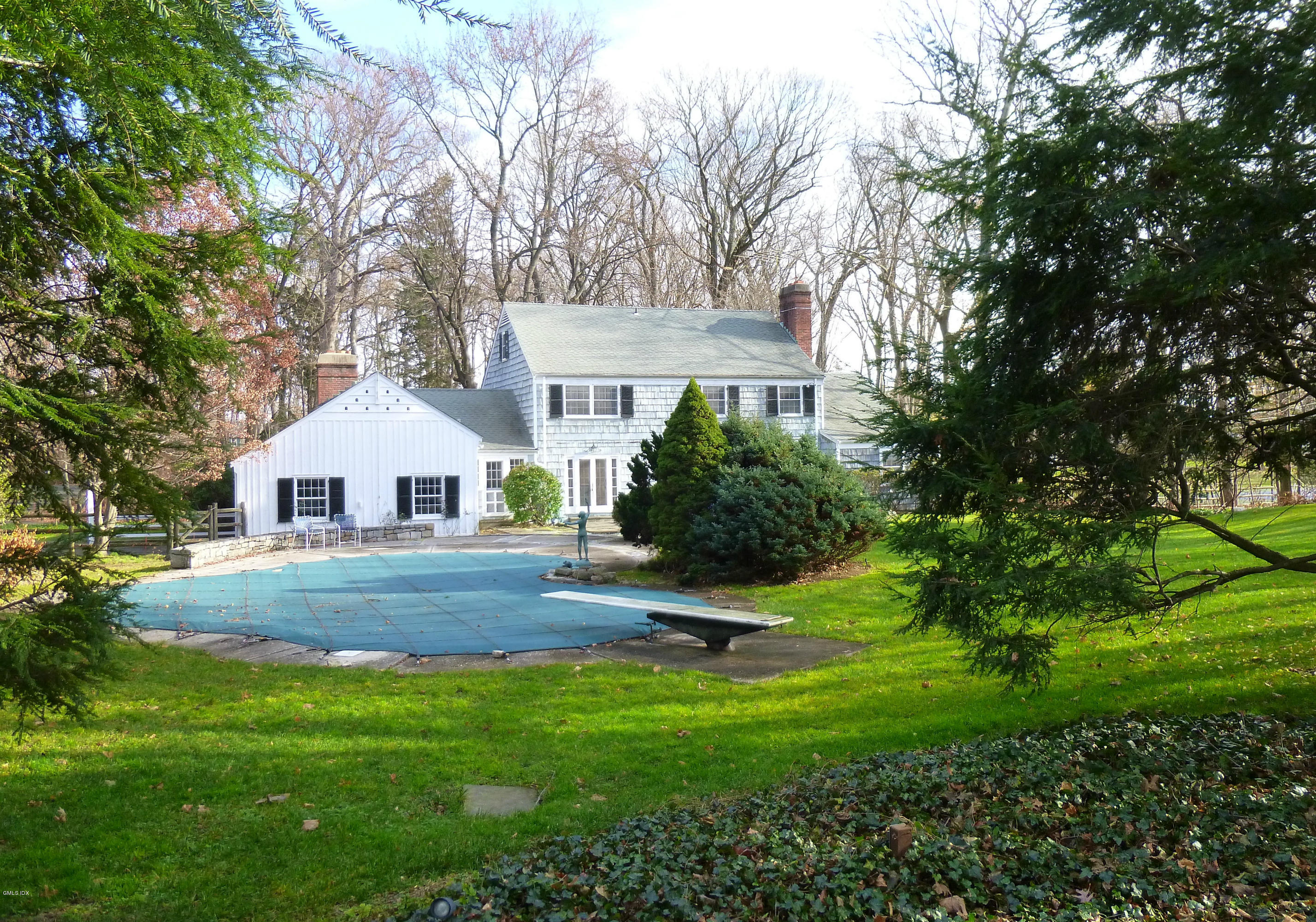 101 Indian Head Road Riverside, CT 06878 - Photo 4 of 6 Backyard view.