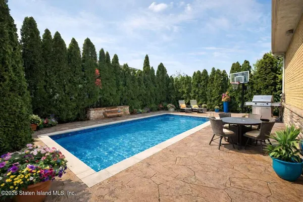 $1,150,000 | 95 Woodlawn Avenue | Grasmere