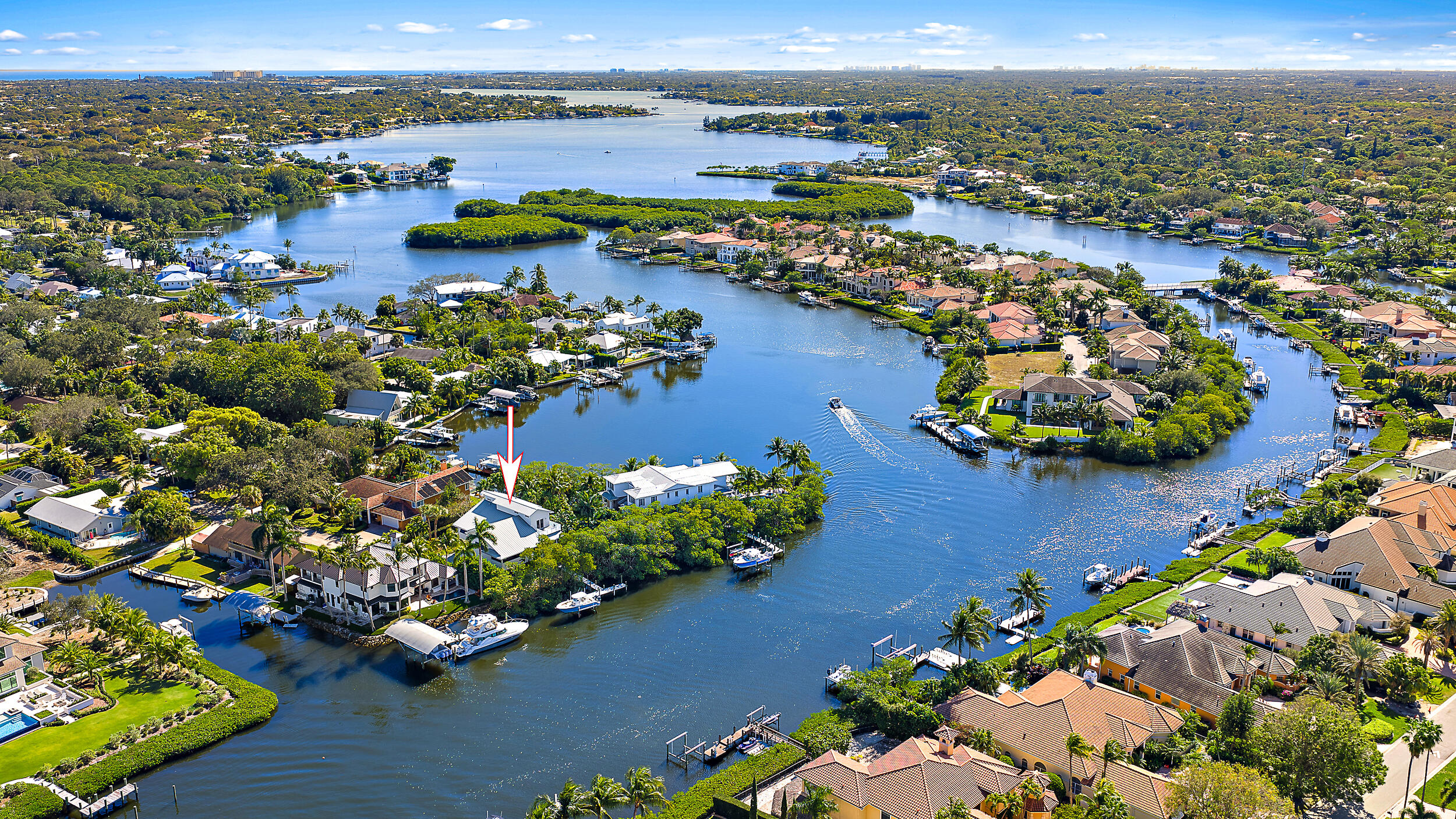9176 Southeast River Terrace Jupiter, FL 33469 - Photo 1 of 38 Aerial