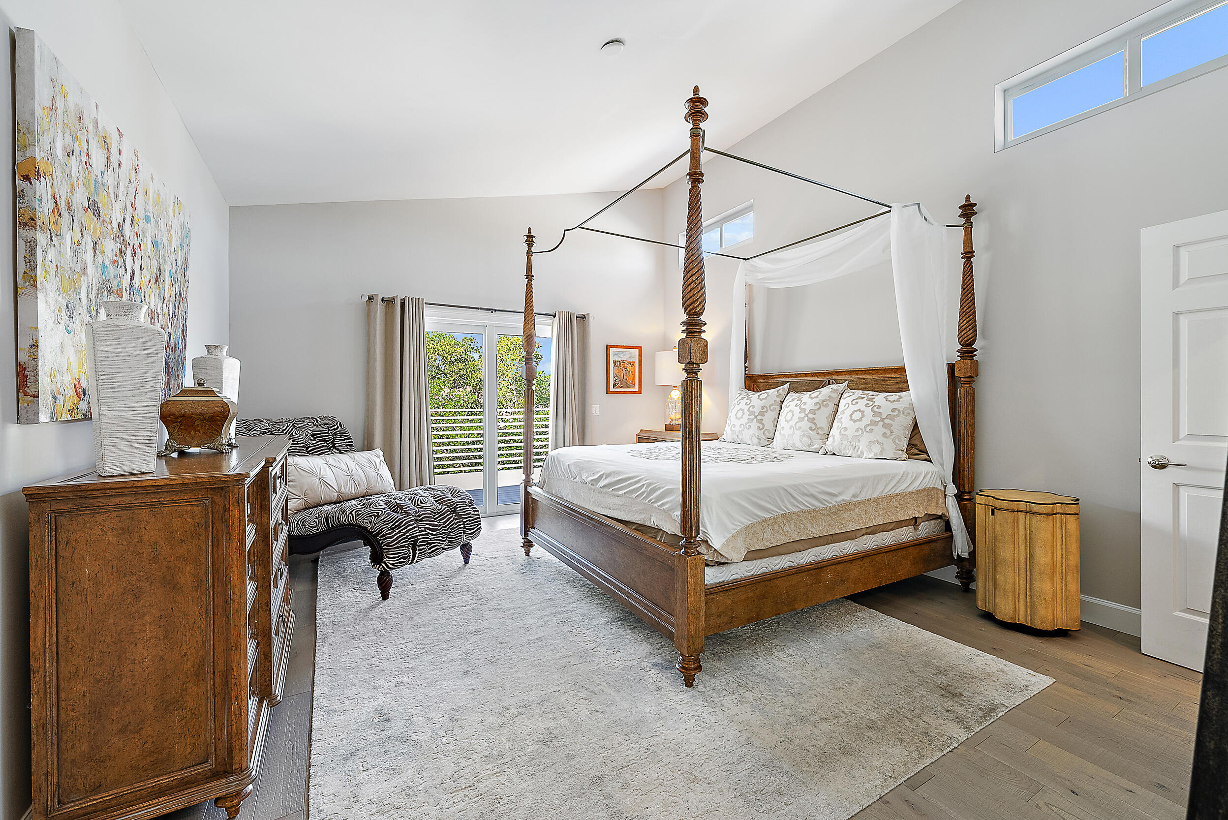 9176 Southeast River Terrace Jupiter, FL 33469 - Photo 15 of 38 Primary Bedroom