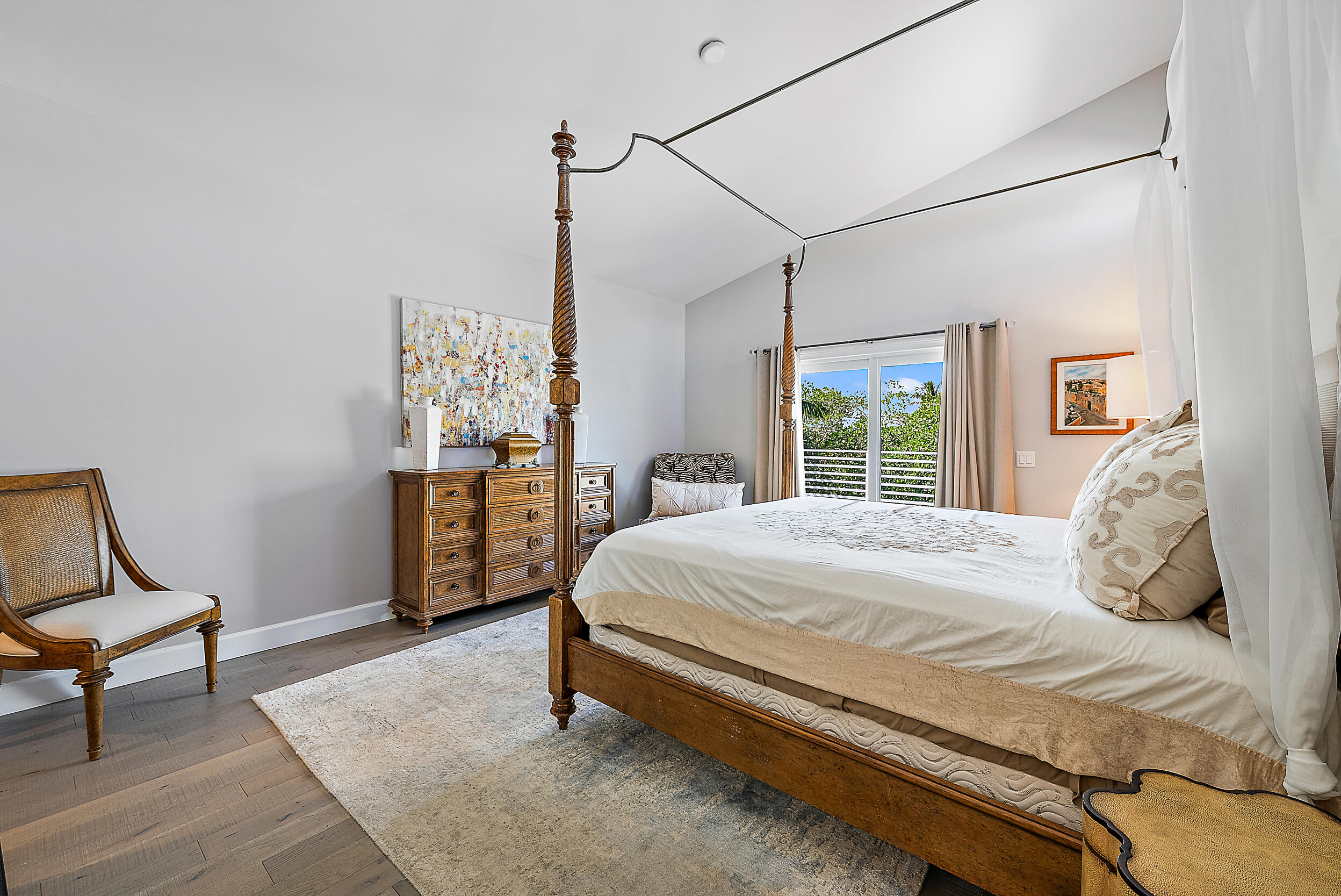 9176 Southeast River Terrace Jupiter, FL 33469 - Photo 16 of 38 Primary Bedroom