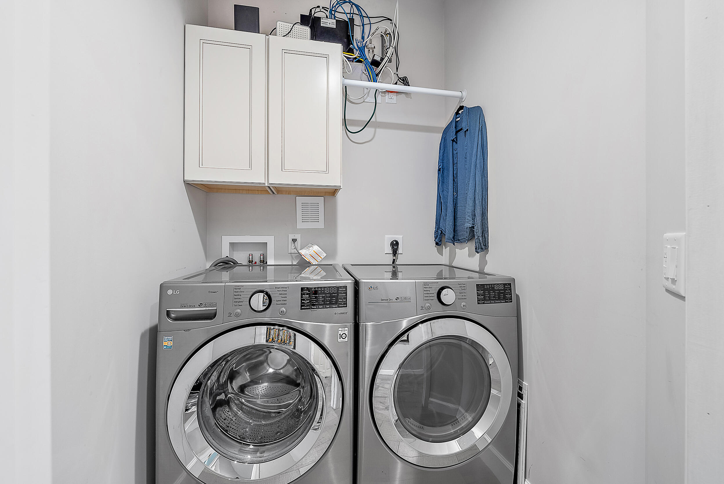 9176 Southeast River Terrace Jupiter, FL 33469 - Photo 25 of 38 Utility