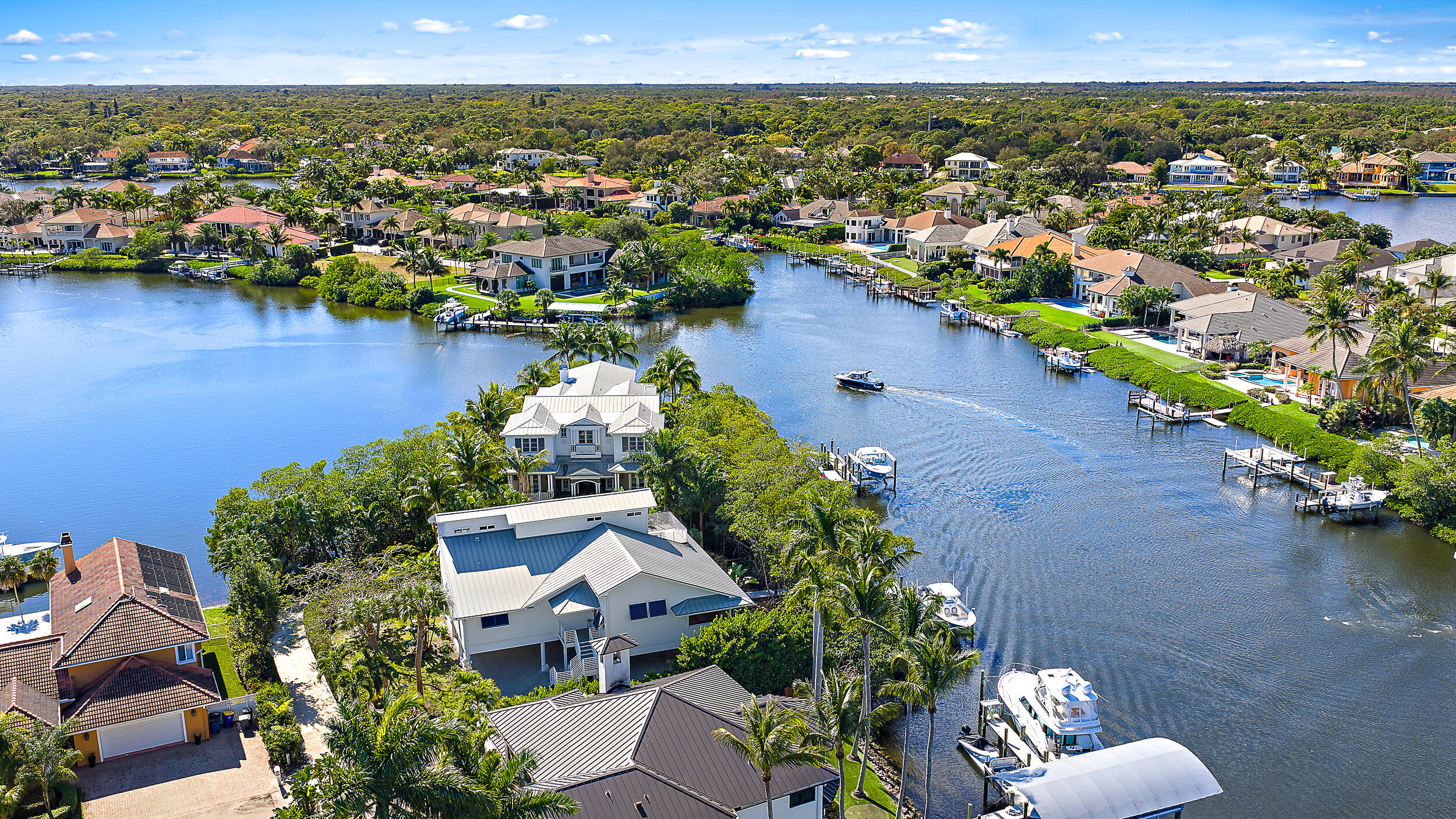 9176 Southeast River Terrace Jupiter, FL 33469 - Photo 36 of 38 Aerial