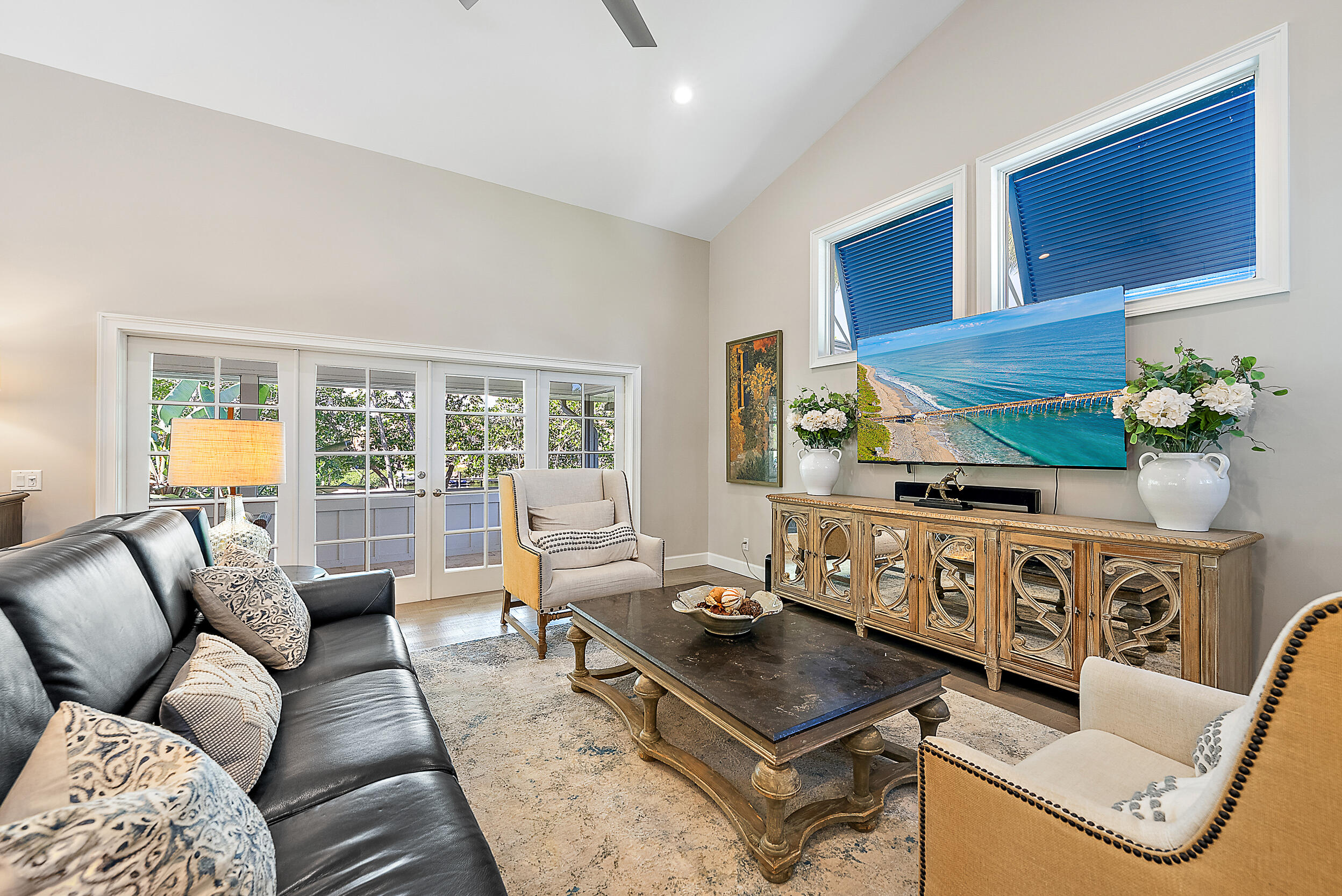 9176 Southeast River Terrace Jupiter, FL 33469 - Photo 10 of 38 Living Room