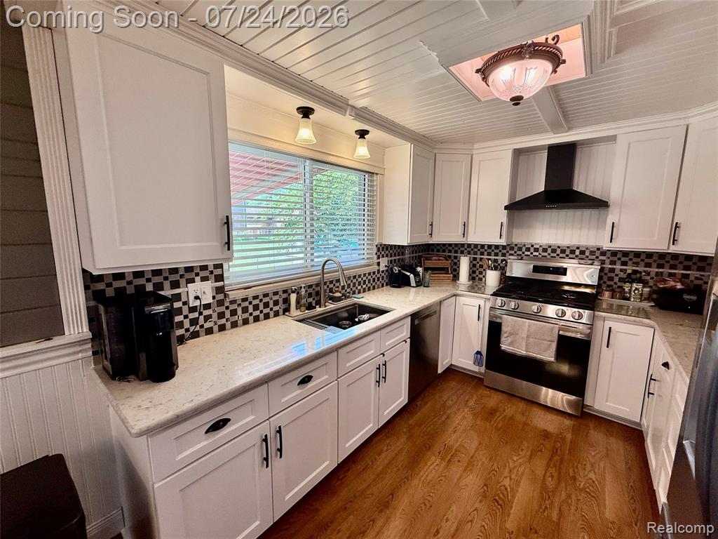 42451 Old Bridge Road Canton, MI 48188 - Photo 5 of 38