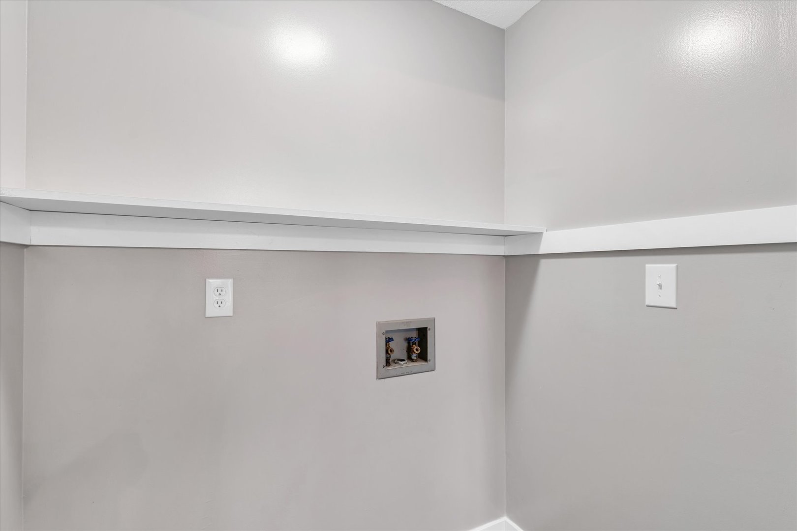 945 North Oakland Avenue Decatur, IL 62522 - Photo 29 of 49 a view of utility room