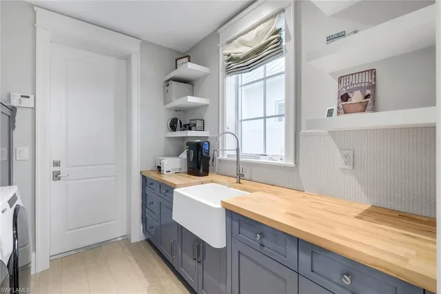 $4,385,000 | 1463 2nd Avenue South, Naples, FL 34102