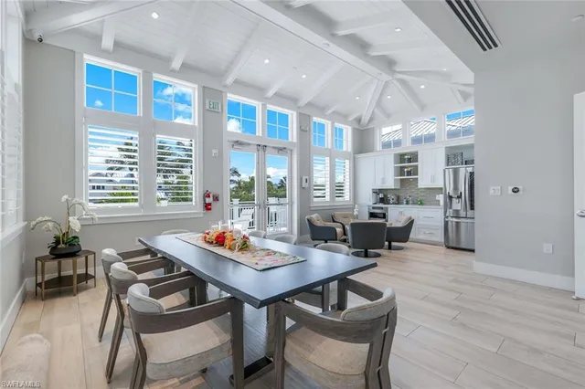 $4,385,000 | 1463 2nd Avenue South, Naples, FL 34102