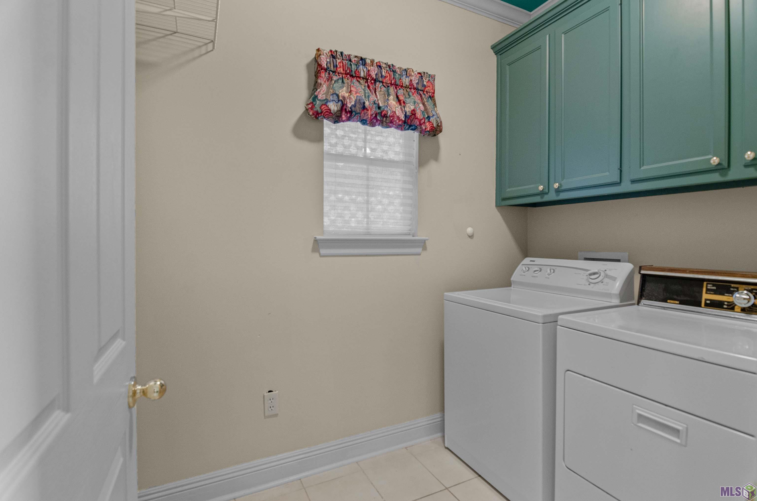 1519 Ridgeland Drive Baton Rouge, LA 70810 - Photo 18 of 28 Laundry Room