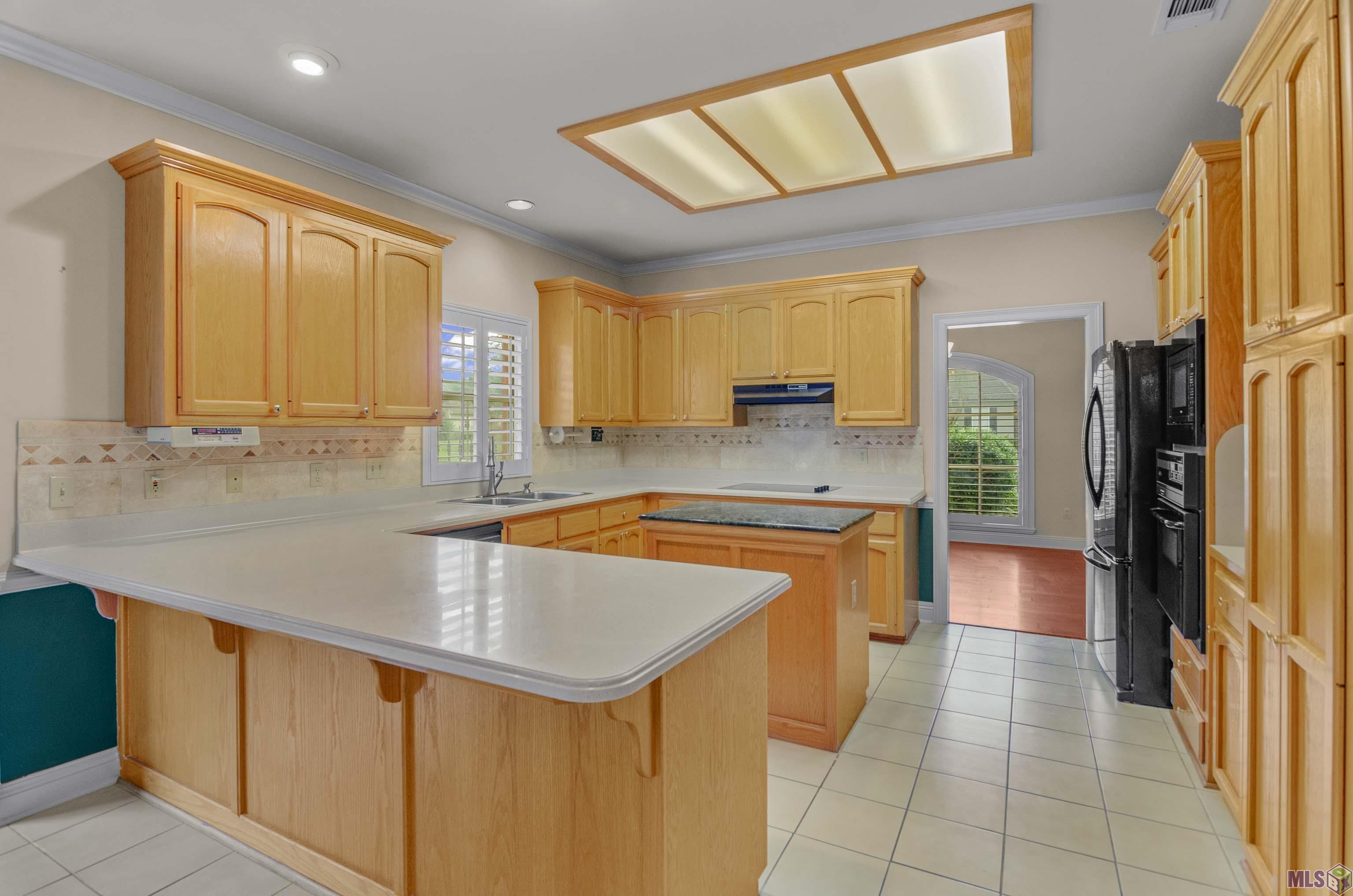 1519 Ridgeland Drive Baton Rouge, LA 70810 - Photo 5 of 28 Kitchen