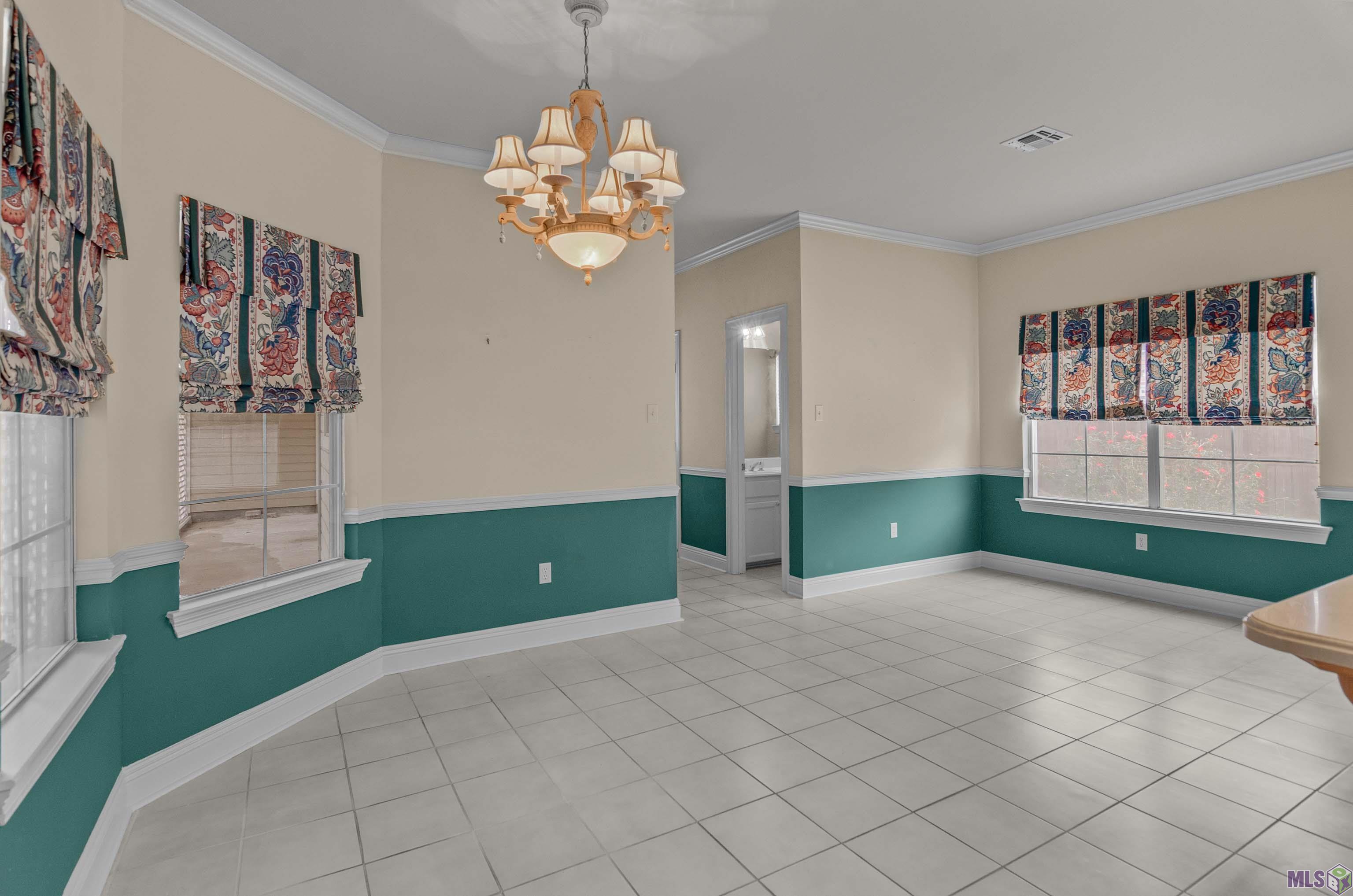 1519 Ridgeland Drive Baton Rouge, LA 70810 - Photo 6 of 28 Breakfast Room
