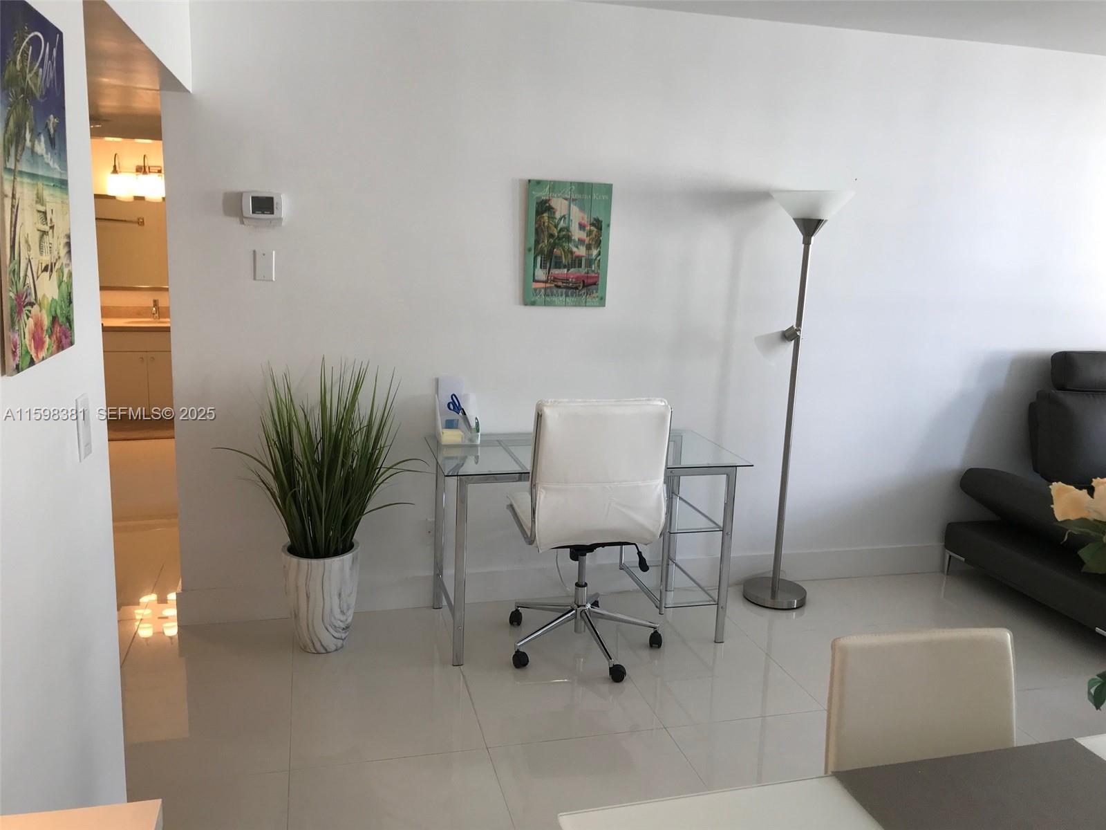 100 Lincoln Road, Unit 808 Miami Beach, FL 33139 - Photo 14 of 63 Gallery Image 14