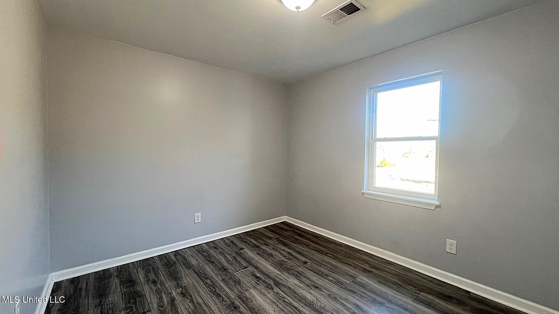 769 Mays Road Coldwater, MS 38618 - Photo 10 of 34 Bedroom One