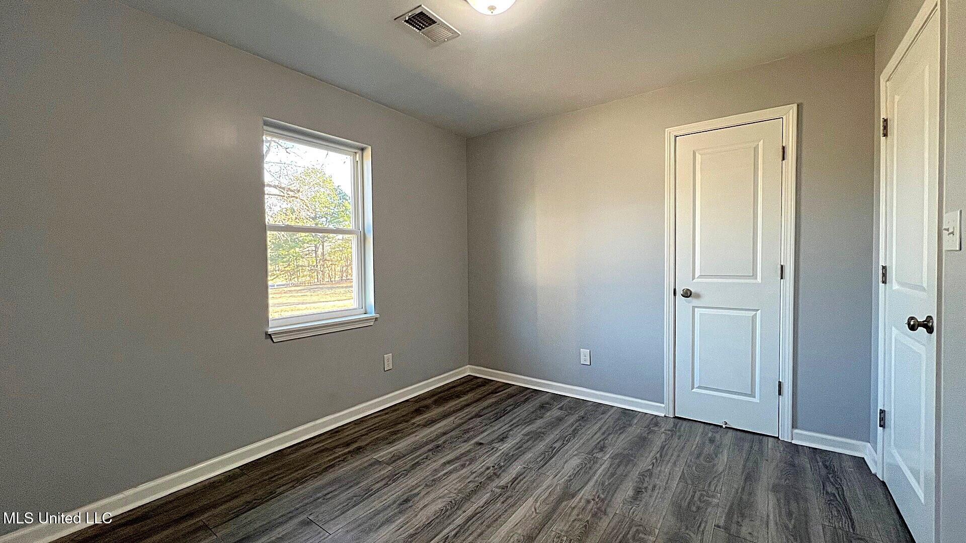 769 Mays Road Coldwater, MS 38618 - Photo 11 of 34 Bedroom One