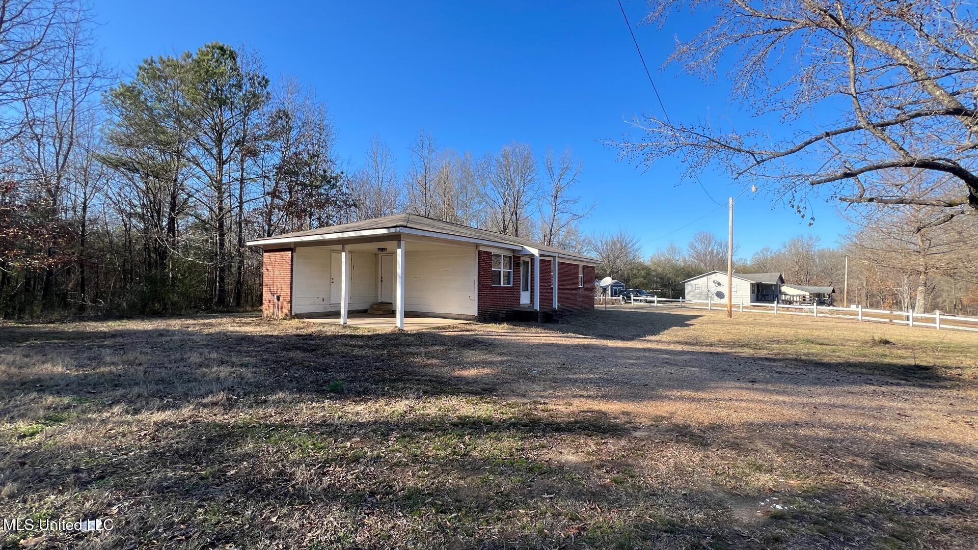 769 Mays Road Coldwater, MS 38618 - Photo 23 of 34 Sideyard