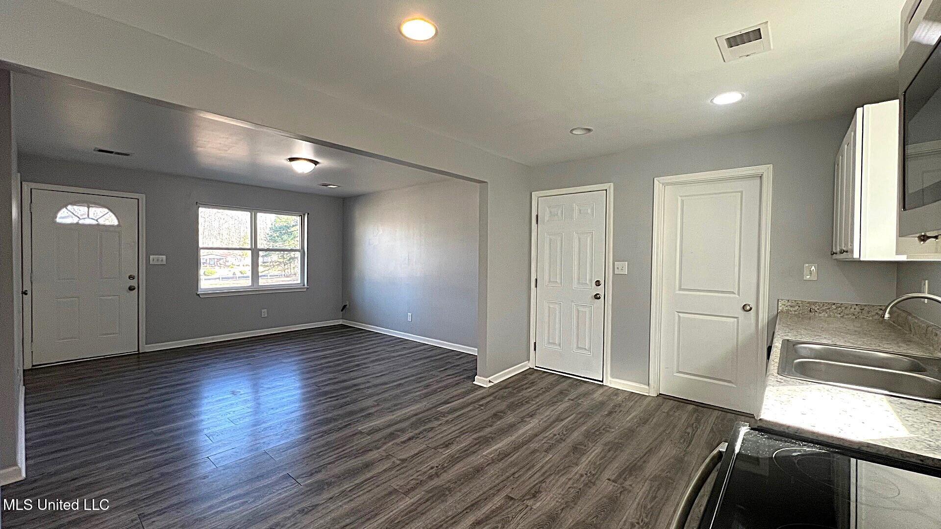 769 Mays Road Coldwater, MS 38618 - Photo 31 of 34 Open Floorplan