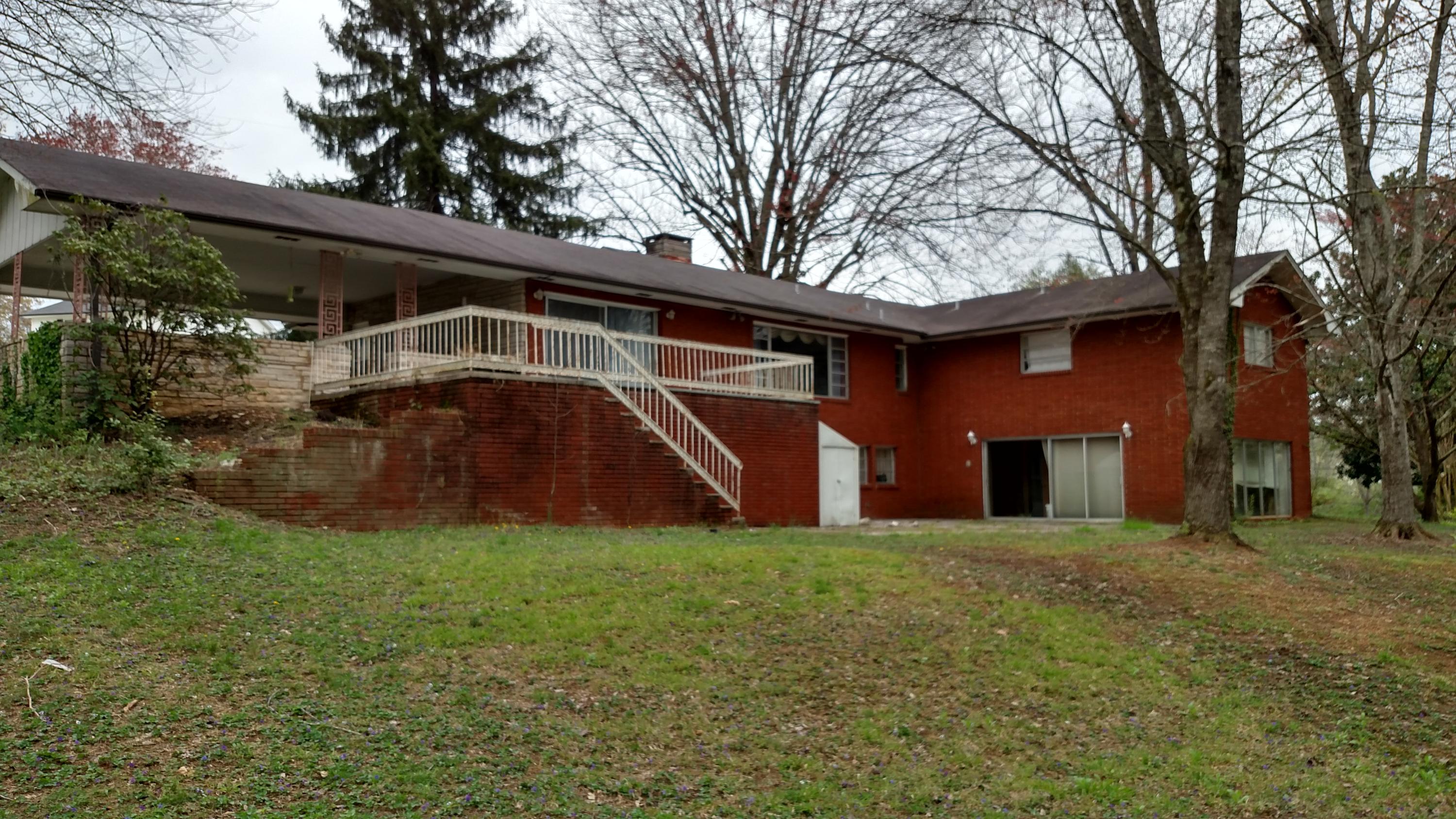 104 Pearl Road Oak Ridge, TN 37830 - Photo 3 of 24 IMG_20160401_145905598_HDR