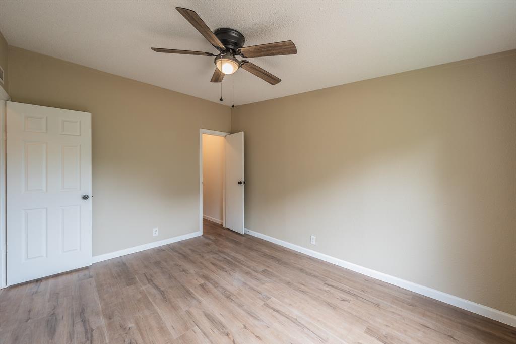 153 Clay Court Springtown, TX 76082 - Photo 32 of 38