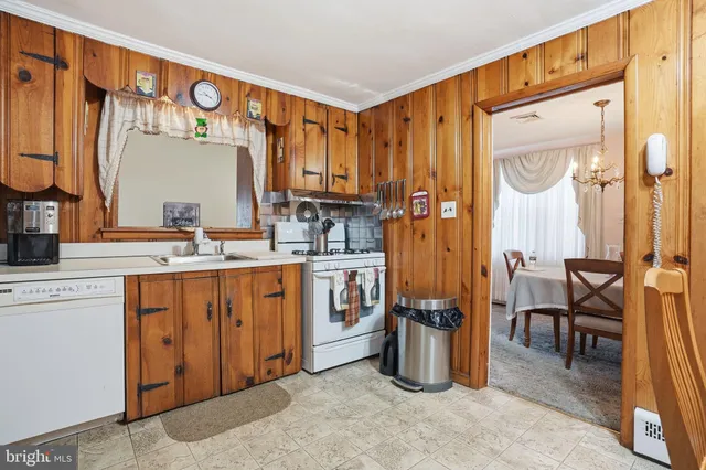 $464,900 | 33 Henry Avenue, Feasterville-Trevose, PA 19053