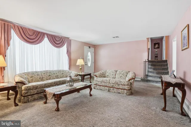 $464,900 | 33 Henry Avenue, Feasterville-Trevose, PA 19053