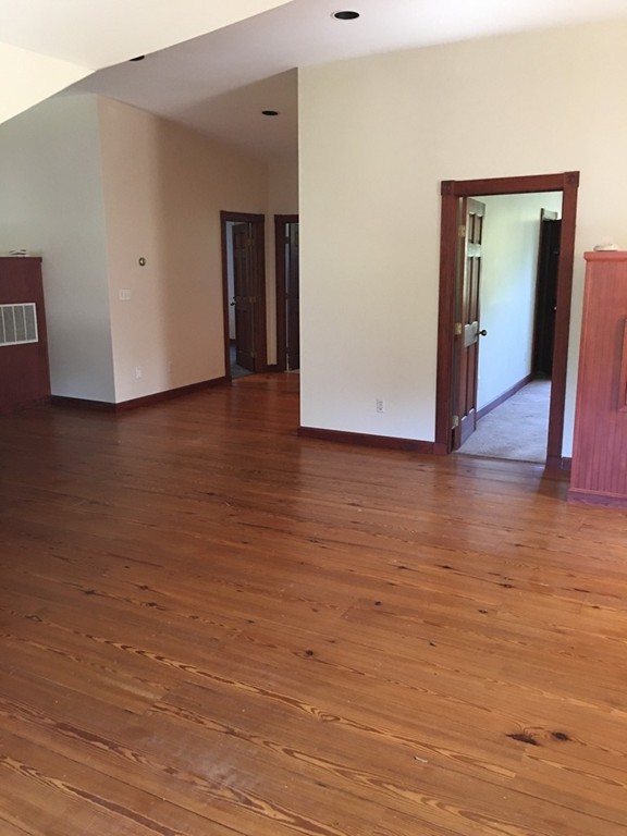 52 Huntington Road Plymouth, MA 02360 - Photo 14 of 29 Gallery Image 14