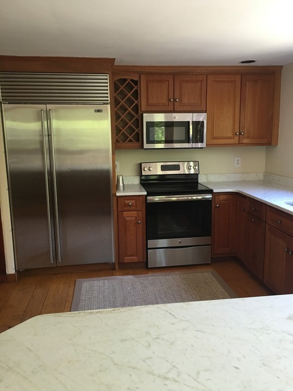 52 Huntington Road Plymouth, MA 02360 - Photo 4 of 29 Gallery Image 4