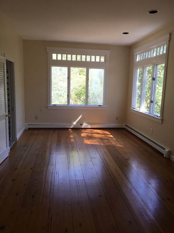 52 Huntington Road Plymouth, MA 02360 - Photo 10 of 29 Gallery Image 10
