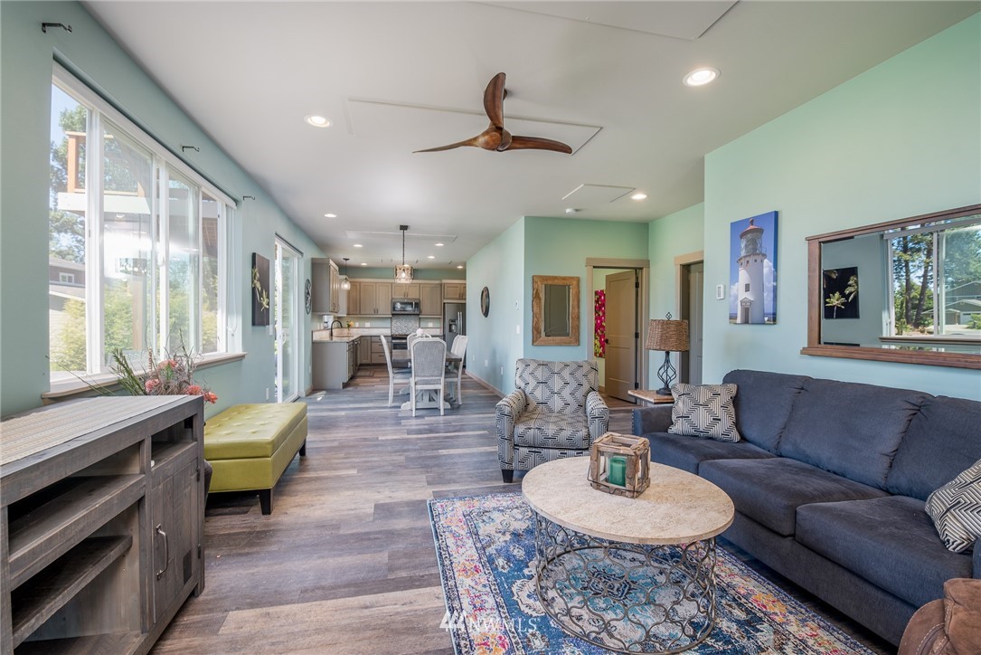 3221 Robertson Road Bellingham, WA 98226 - Photo 3 of 31 Gallery Image 3