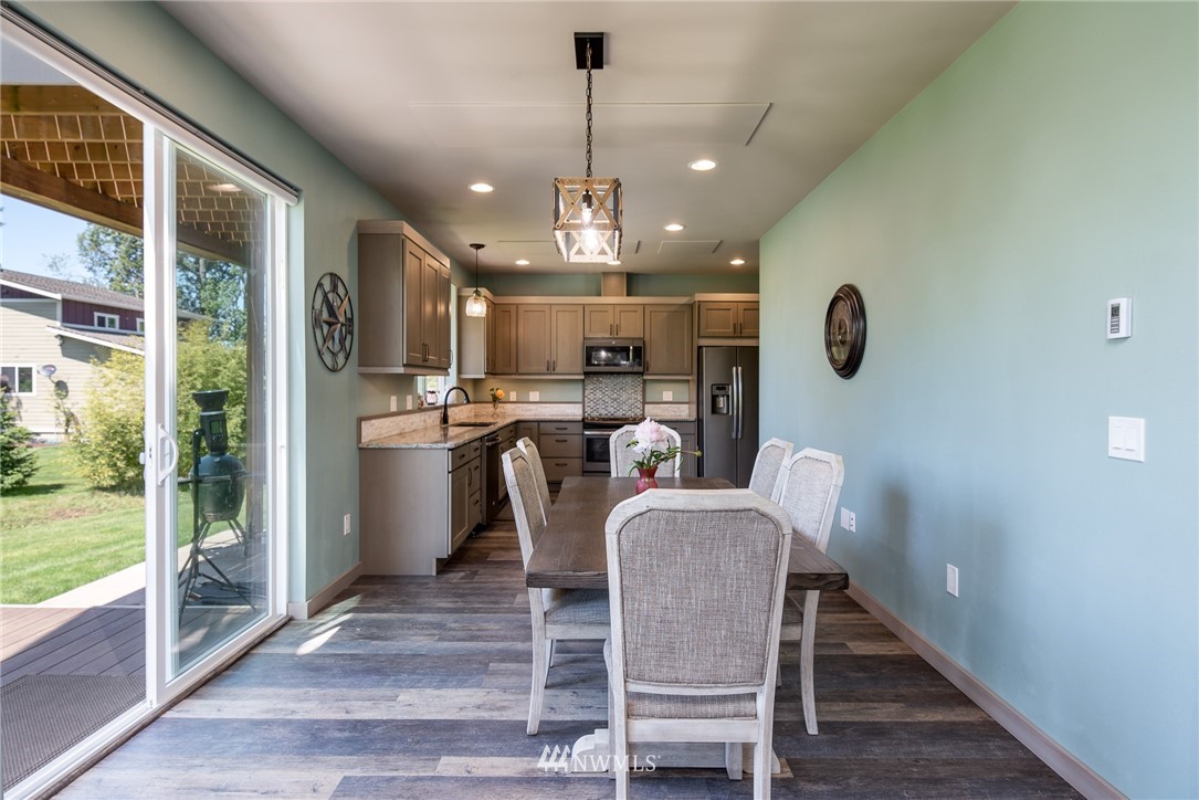3221 Robertson Road Bellingham, WA 98226 - Photo 6 of 31 Gallery Image 6