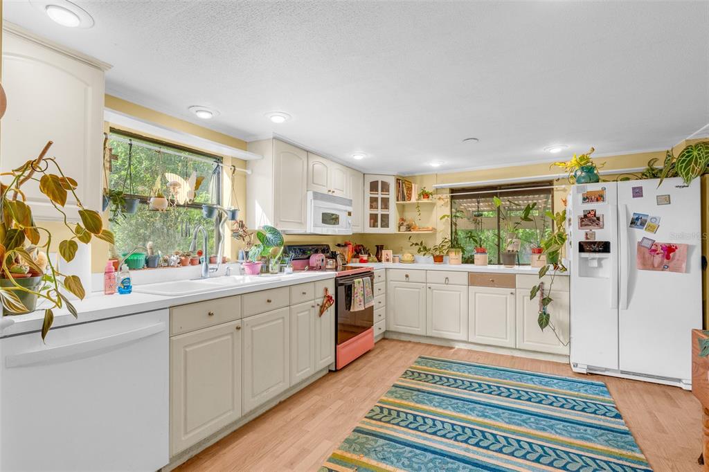 32404 Highland Lakes Road DeLand, FL 32720 - Photo 10 of 41