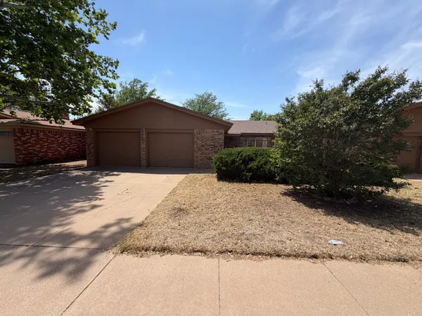 $1,200 | 7008 Utica Avenue, Unit B, Lubbock, TX 79424