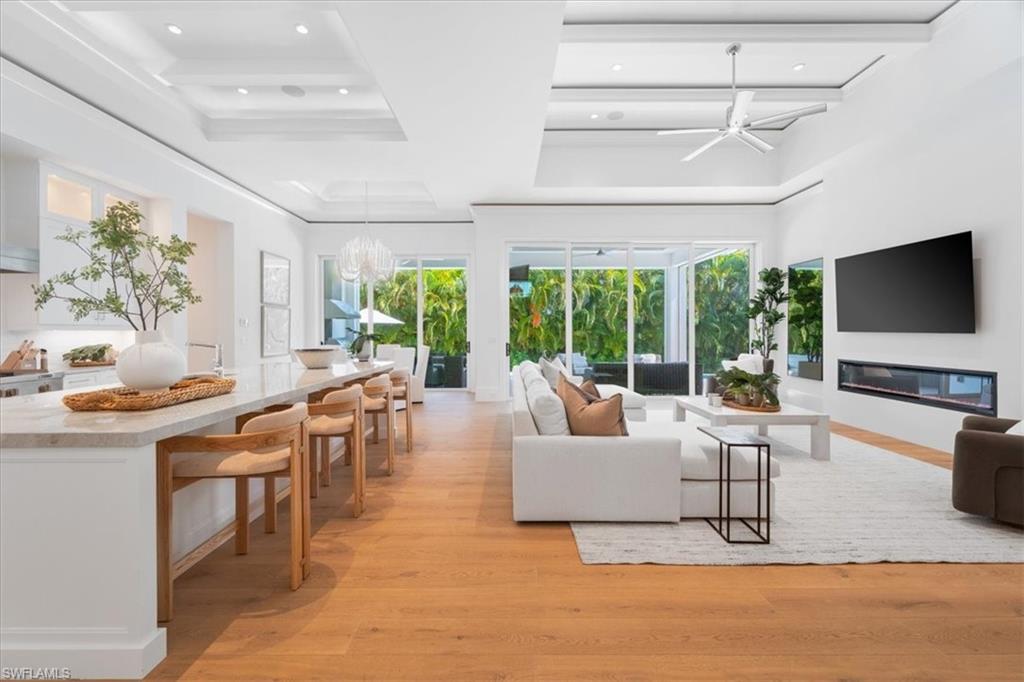 625 Parkview Lane Naples, FL 34103 - Photo 11 of 49