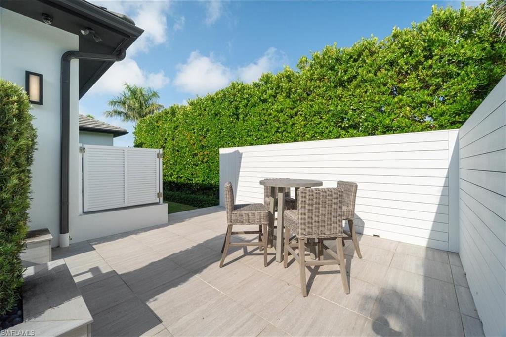 625 Parkview Lane Naples, FL 34103 - Photo 41 of 49